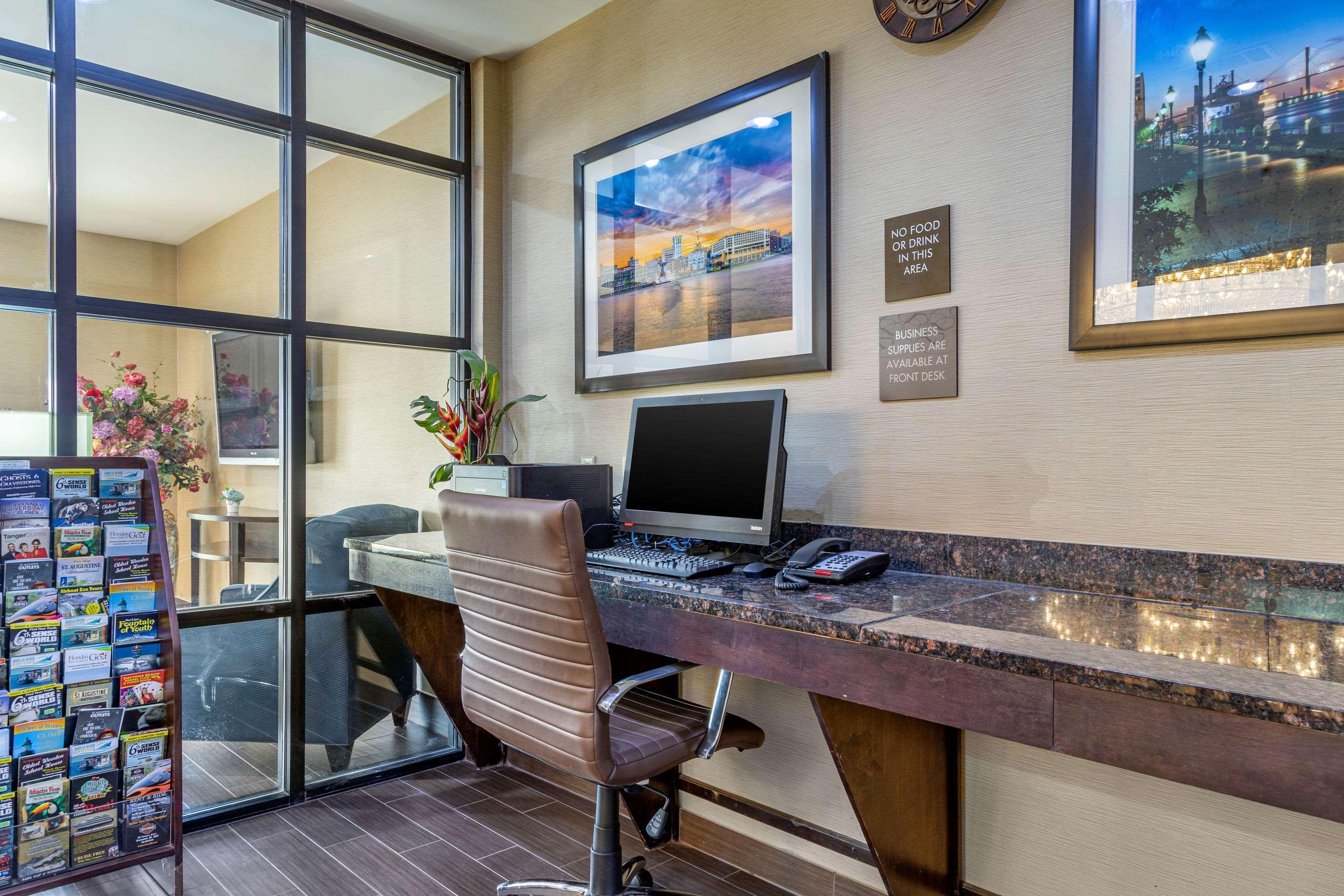 Comfort Suites Savannah Gateway I-95 Джорджтаун Экстерьер фото